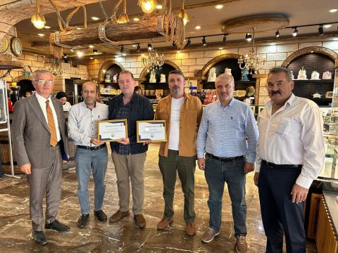 FEDERASYONUMUZA OMUZ VERENLER